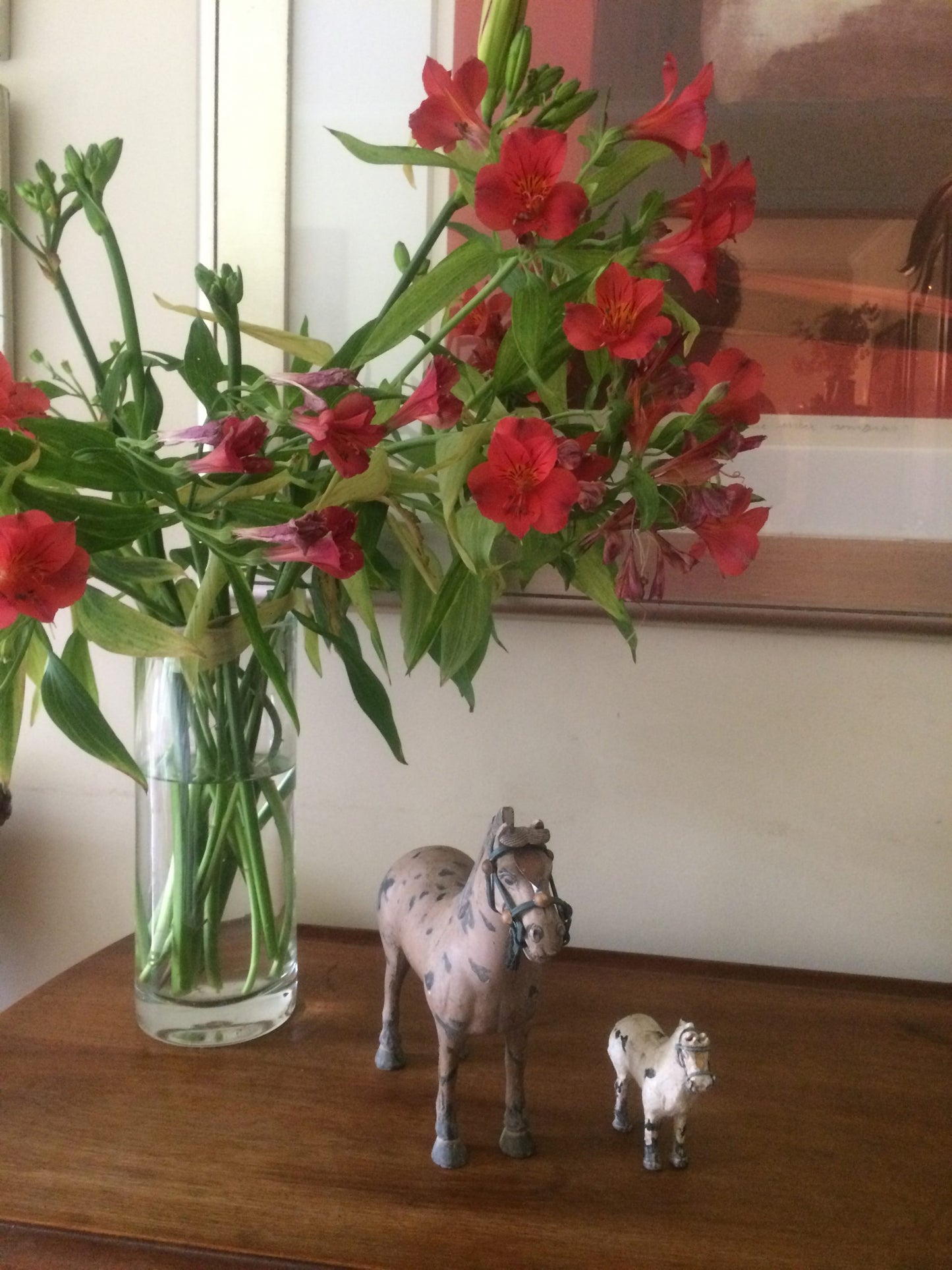 Caballo grande de bronce