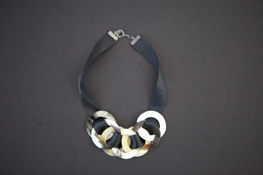 Collar Cinta